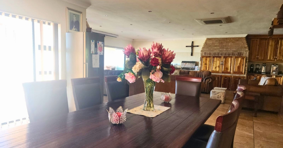 4 Bedroom Property for Sale in Mossel Bay Central Western Cape